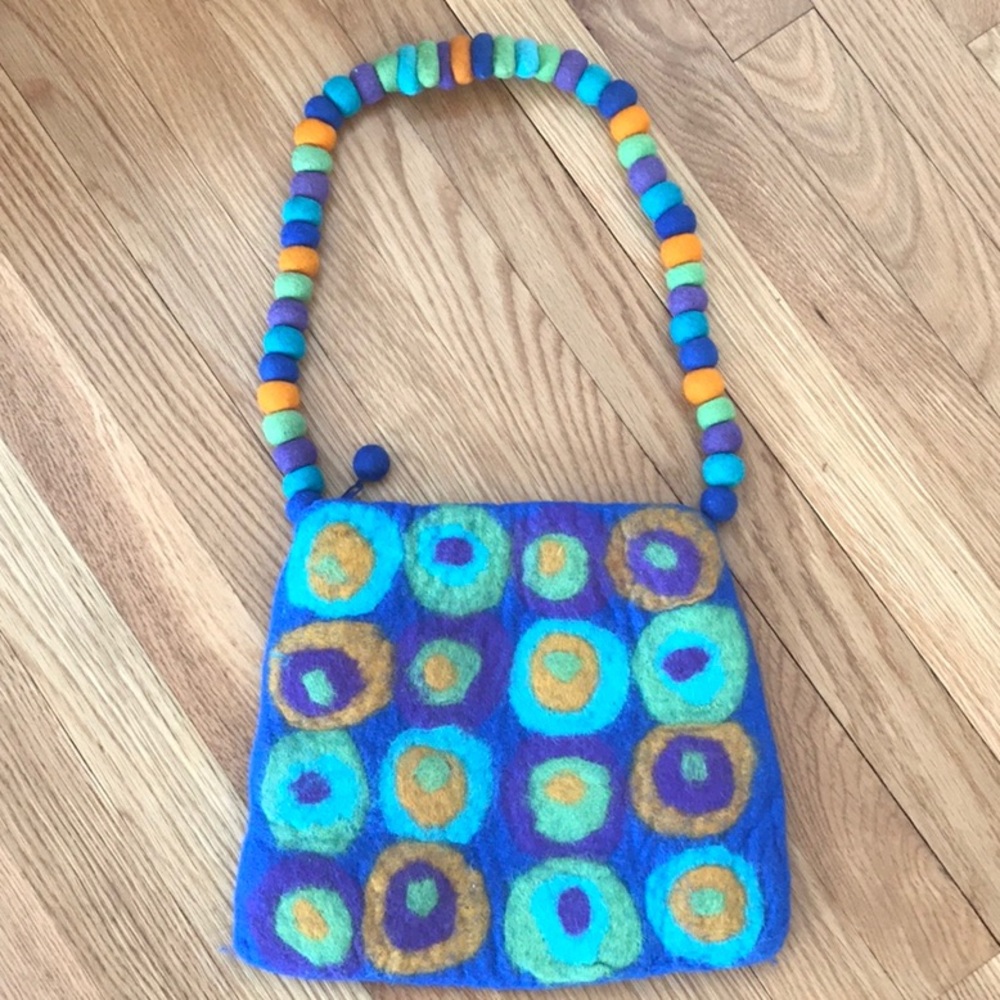 Shoulder bag. Boiled wool